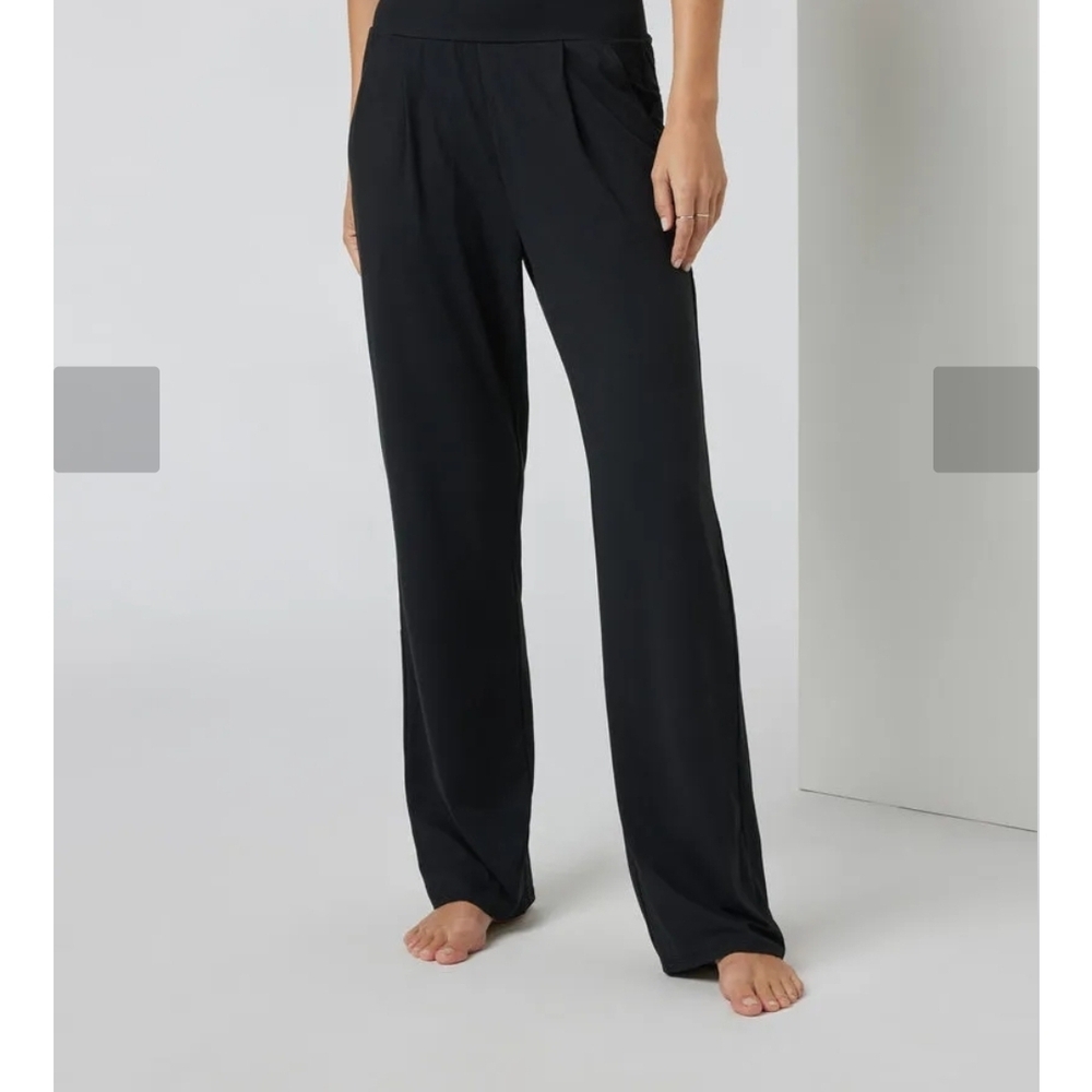Vuor At Ease Lux Staight Leg Pants (M) - Picture 5 of 10